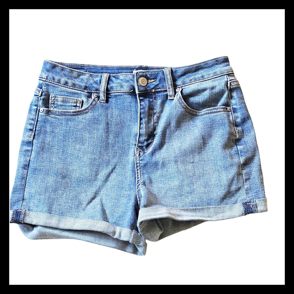 Tillys RSQ Girls Super High Rise Mom Shorts size 16 Five Pocket Rolled cuffs